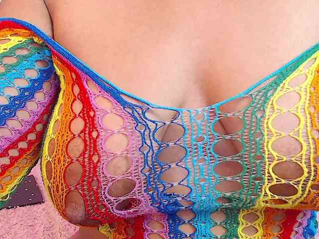 KloeFernandez webcam