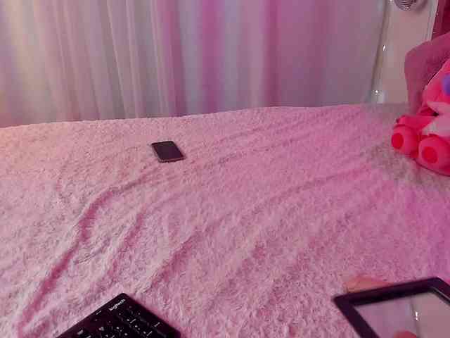 KloeFernandez webcam