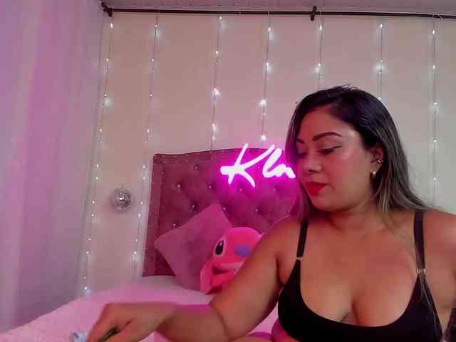 KloeFernandez webcam