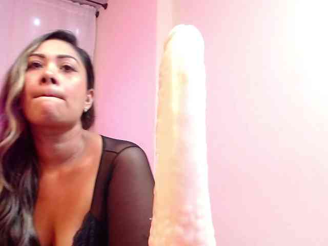 KloeFernandez webcam