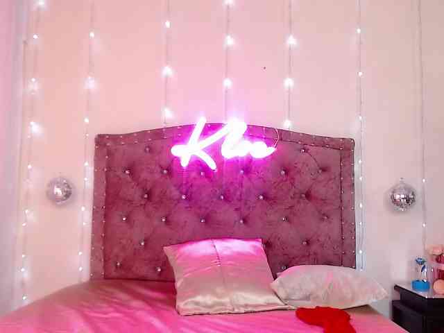 KloeFernandez webcam