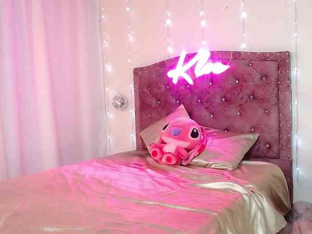 KloeFernandez webcam