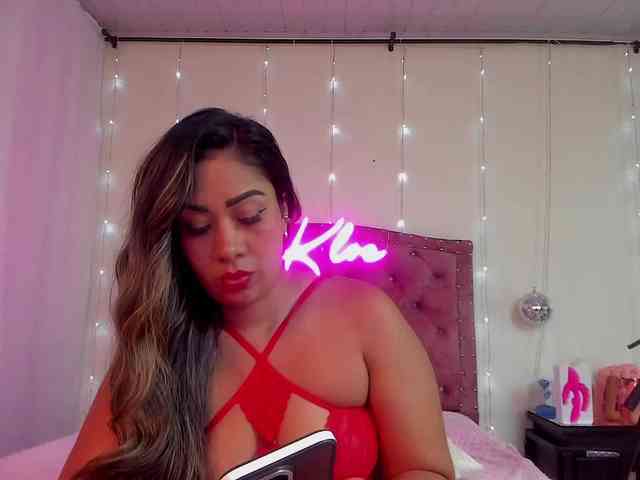 KloeFernandez webcam