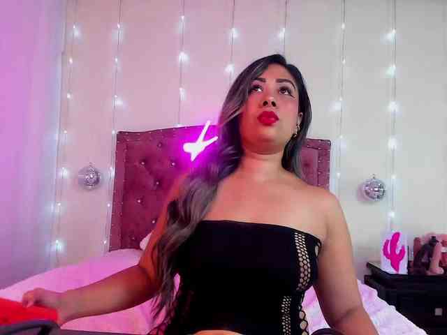 KloeFernandez webcam