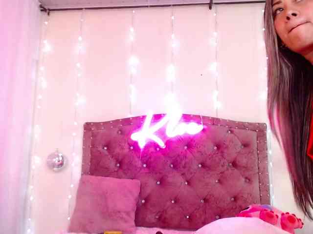 KloeFernandez webcam