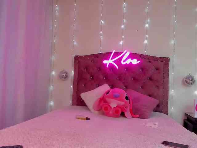 KloeFernandez webcam