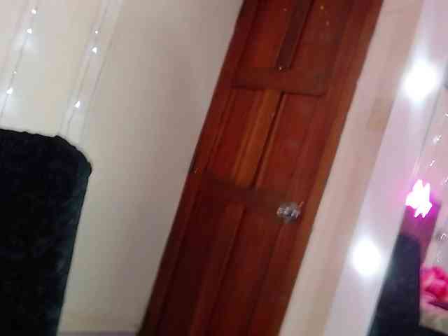 KloeFernandez webcam