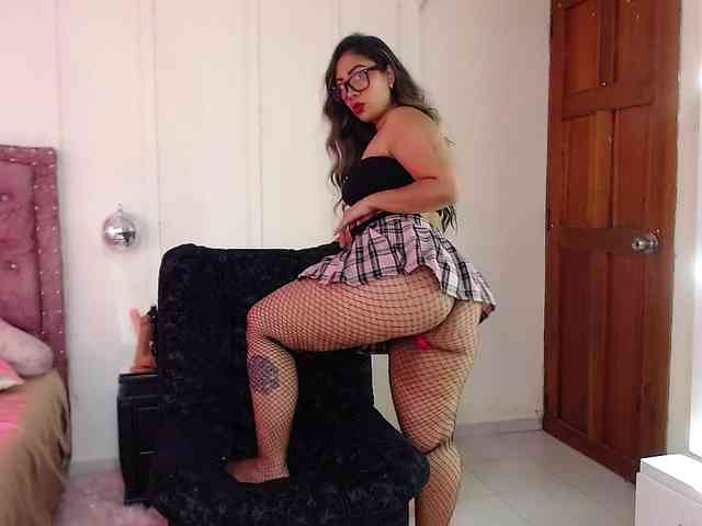 KloeFernandez webcam