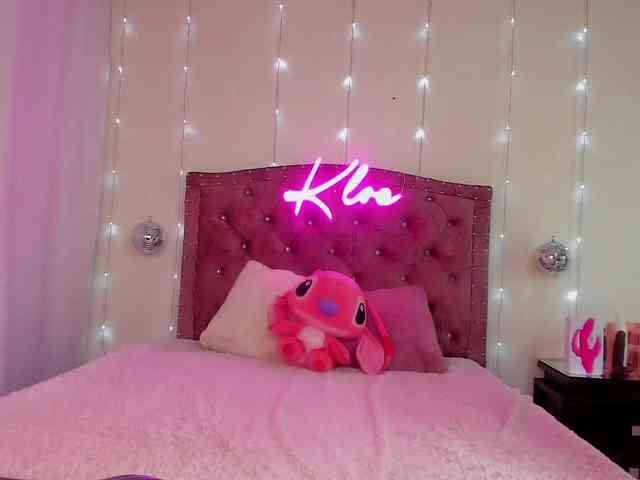 KloeFernandez webcam