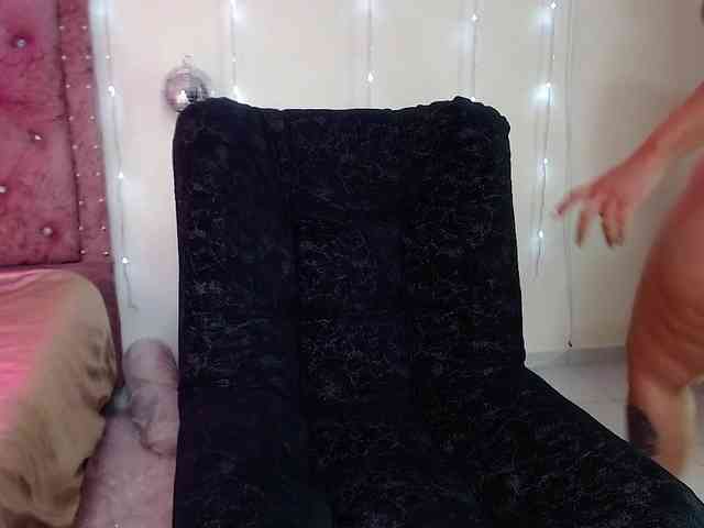 KloeFernandez webcam