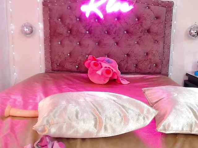 KloeFernandez webcam