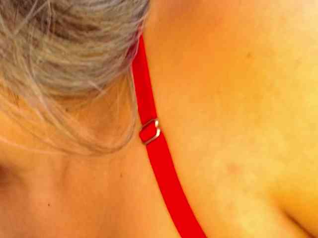 KloeFernandez webcam