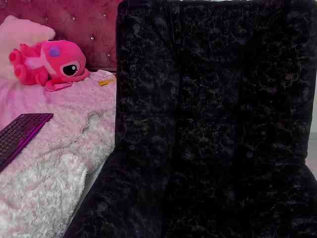 KloeFernandez webcam