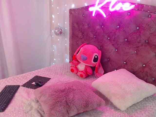 KloeFernandez webcam