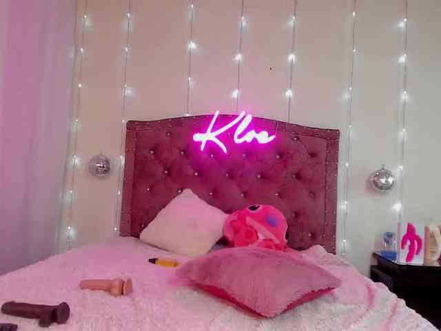 KloeFernandez webcam