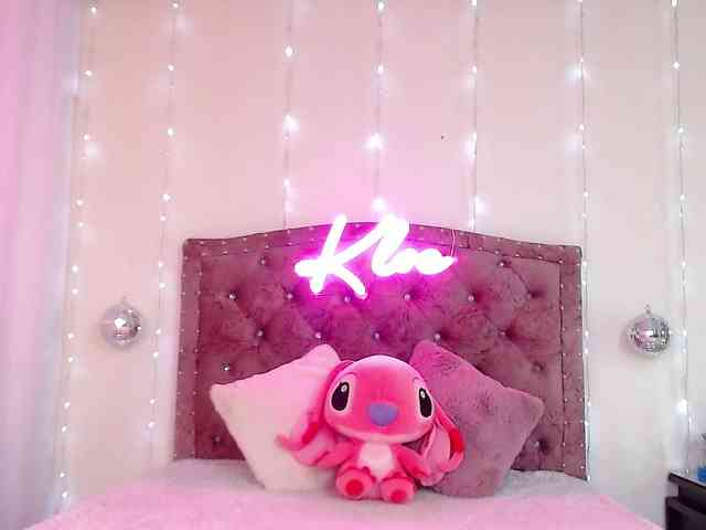 KloeFernandez webcam