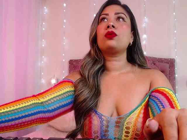 KloeFernandez webcam