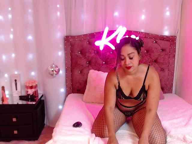 KloeFernandez webcam