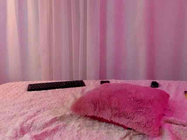 KloeFernandez webcam