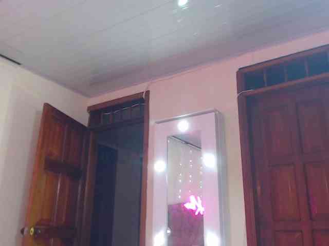KloeFernandez webcam