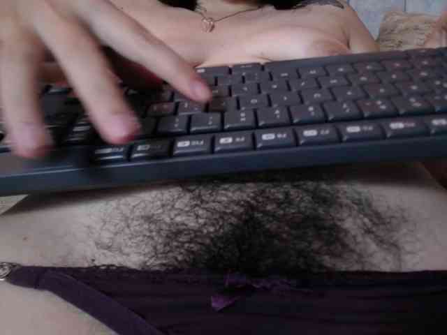 HairyValeri webcam