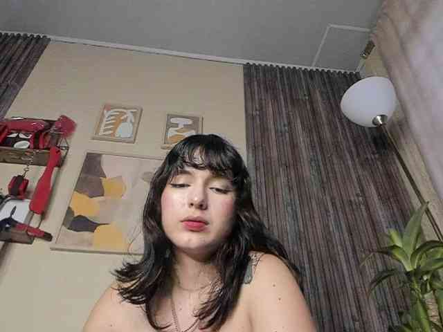 HairyValeri webcam