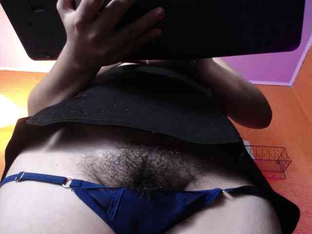 HairyValeri webcam