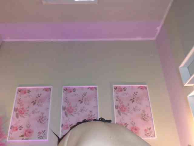 HairyValeri webcam