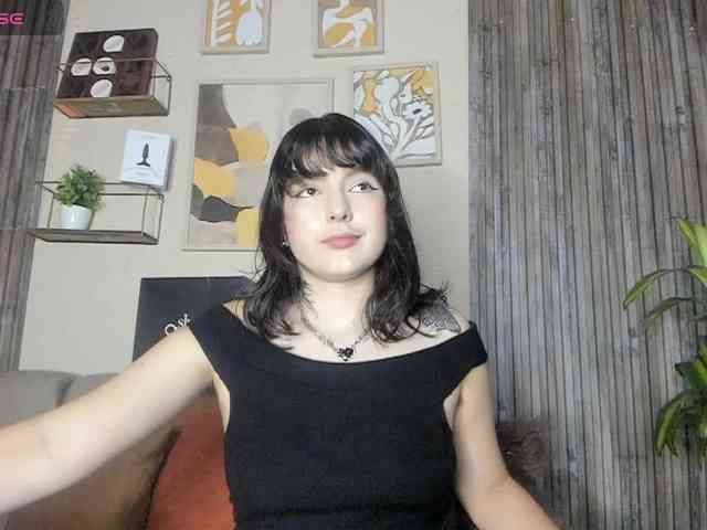 HairyValeri webcam
