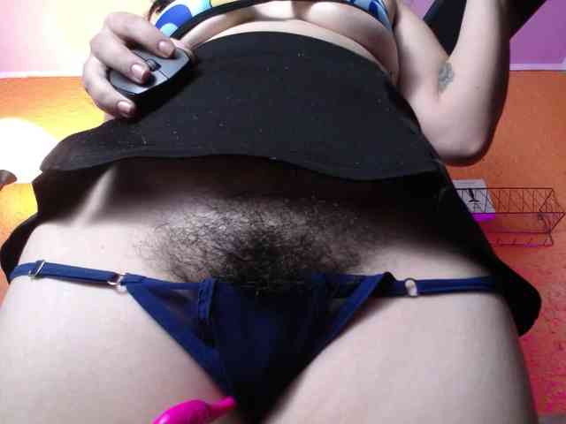 HairyValeri webcam