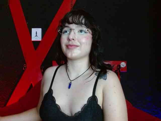 HairyValeri webcam