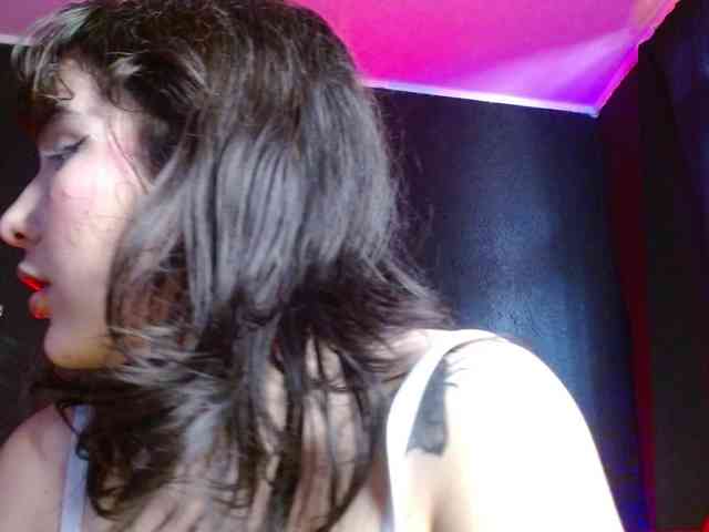 HairyValeri webcam