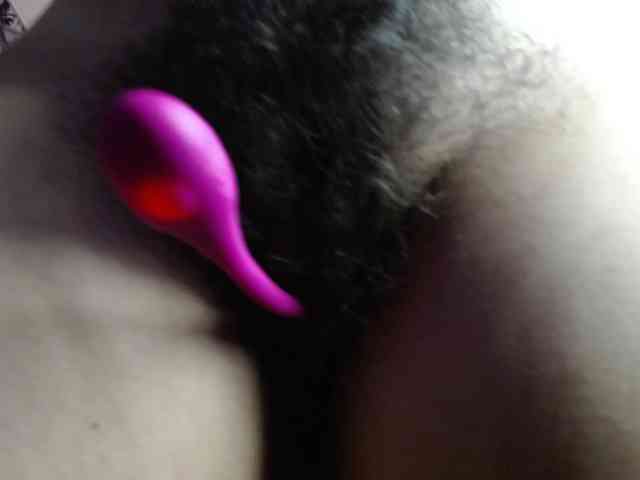 HairyValeri webcam