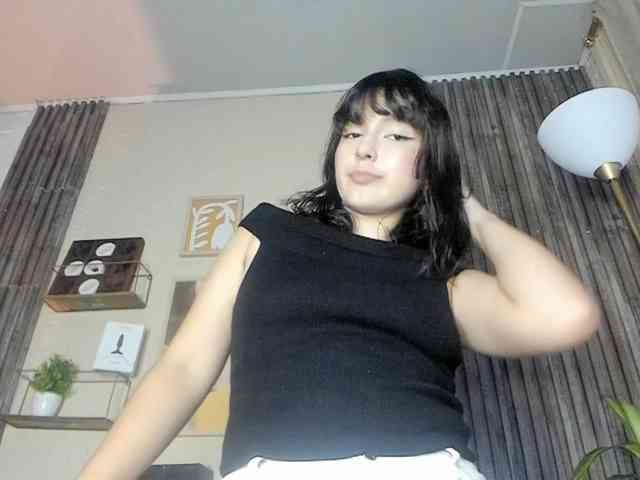 HairyValeri webcam
