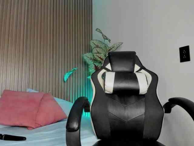 dania-miller webcam