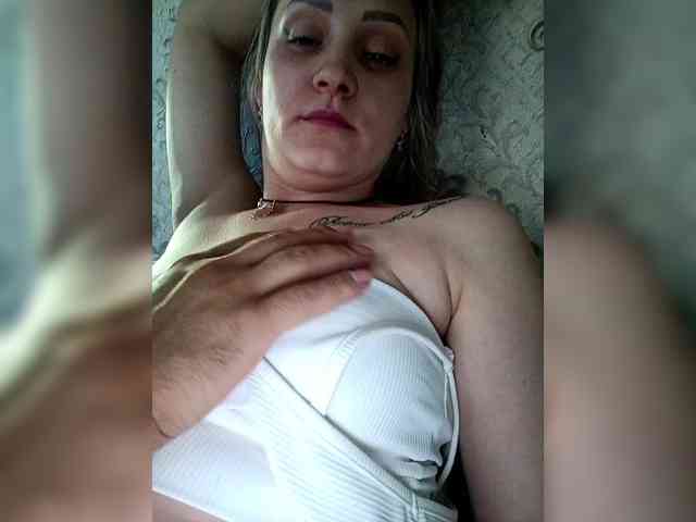 Karina1003 Live Webcam on BongaCams