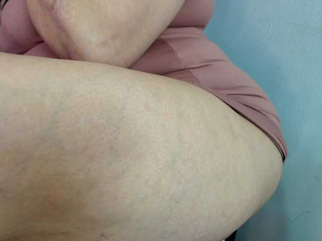 EllenaBoobs's BongaCams show and profile