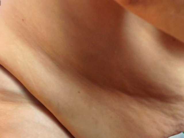 EllenaBoobs's BongaCams show and profile