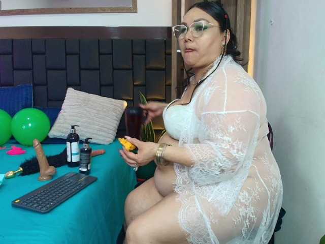 EllenaBoobs live cam profile