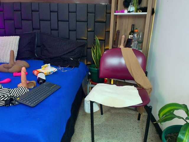 EllenaBoobs's BongaCams show and profile