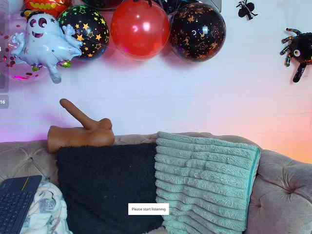 EllenaBoobs webcam