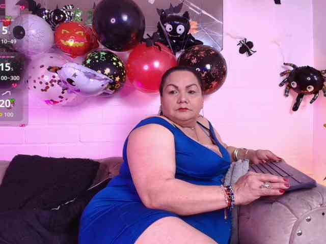 EllenaBoobs webcam