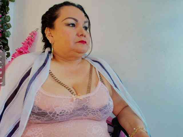 EllenaBoobs webcam