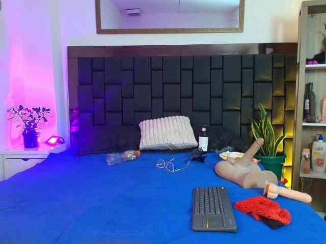 EllenaBoobs EllenaBoobs