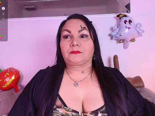 EllenaBoobs webcam