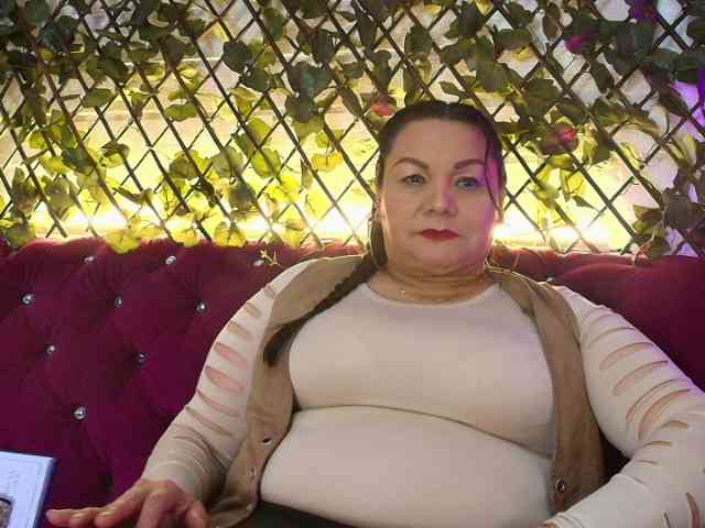 EllenaBoobs webcam