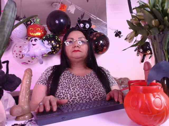EllenaBoobs webcam