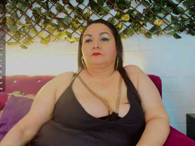 EllenaBoobs webcam