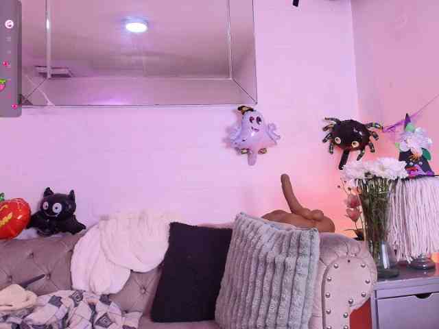 EllenaBoobs webcam