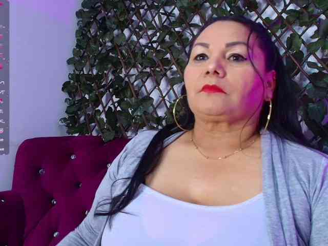 EllenaBoobs webcam
